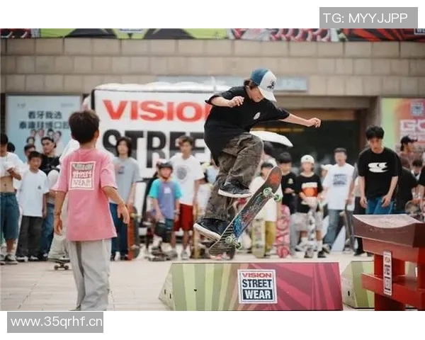 滑板文化的魅力：深入了解上海滑板队员的独特技能与风采